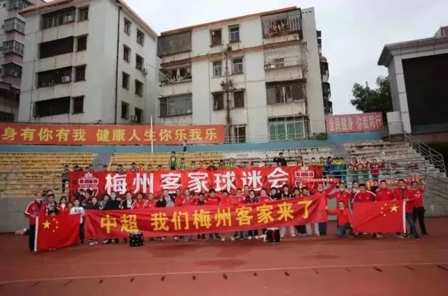 赤坂露娜